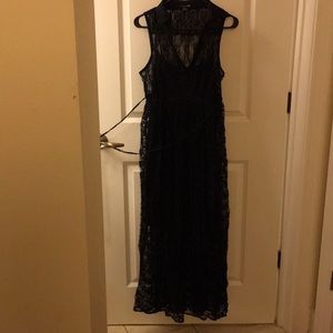 Pleated lace maxi dress